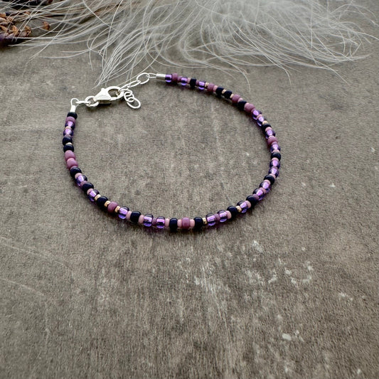 Purple & Lilac Bracelet with seed beads