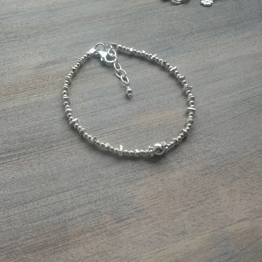 Sample silver bead bracelet M