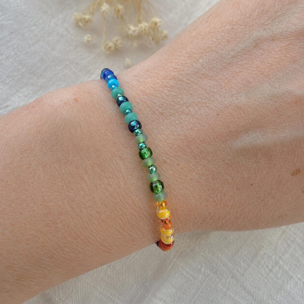 Glass bead Ombre Rainbow Bracelet with rainbow colours, summer jewellery with 4mm beads