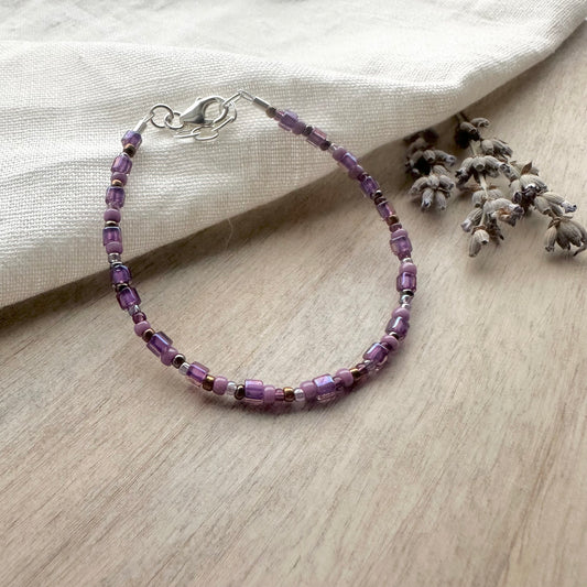 Purple tones glass seed bead bracelet
